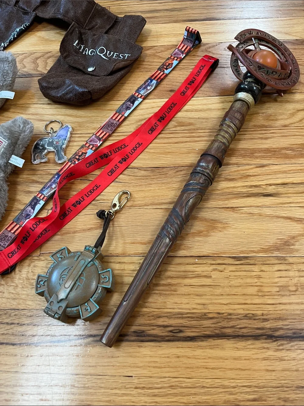Great Wolf Lodge Brown Pouch, Wands, and accessories